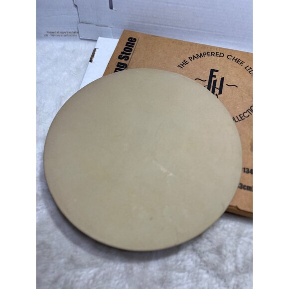 Pampered Chef family heritage collection 13” round bakery stone - Picture 5 of 5